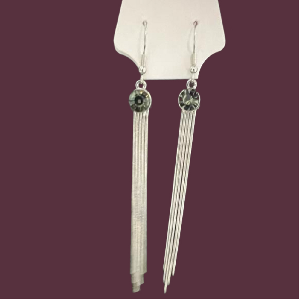 FASHION JEWELRY NWOT Silver plated fish hook back Silver tassels w/ black stone